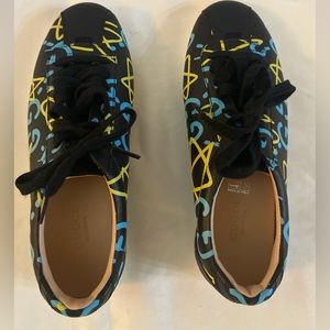 Gucci ghost logo sneakers •   #authentic
